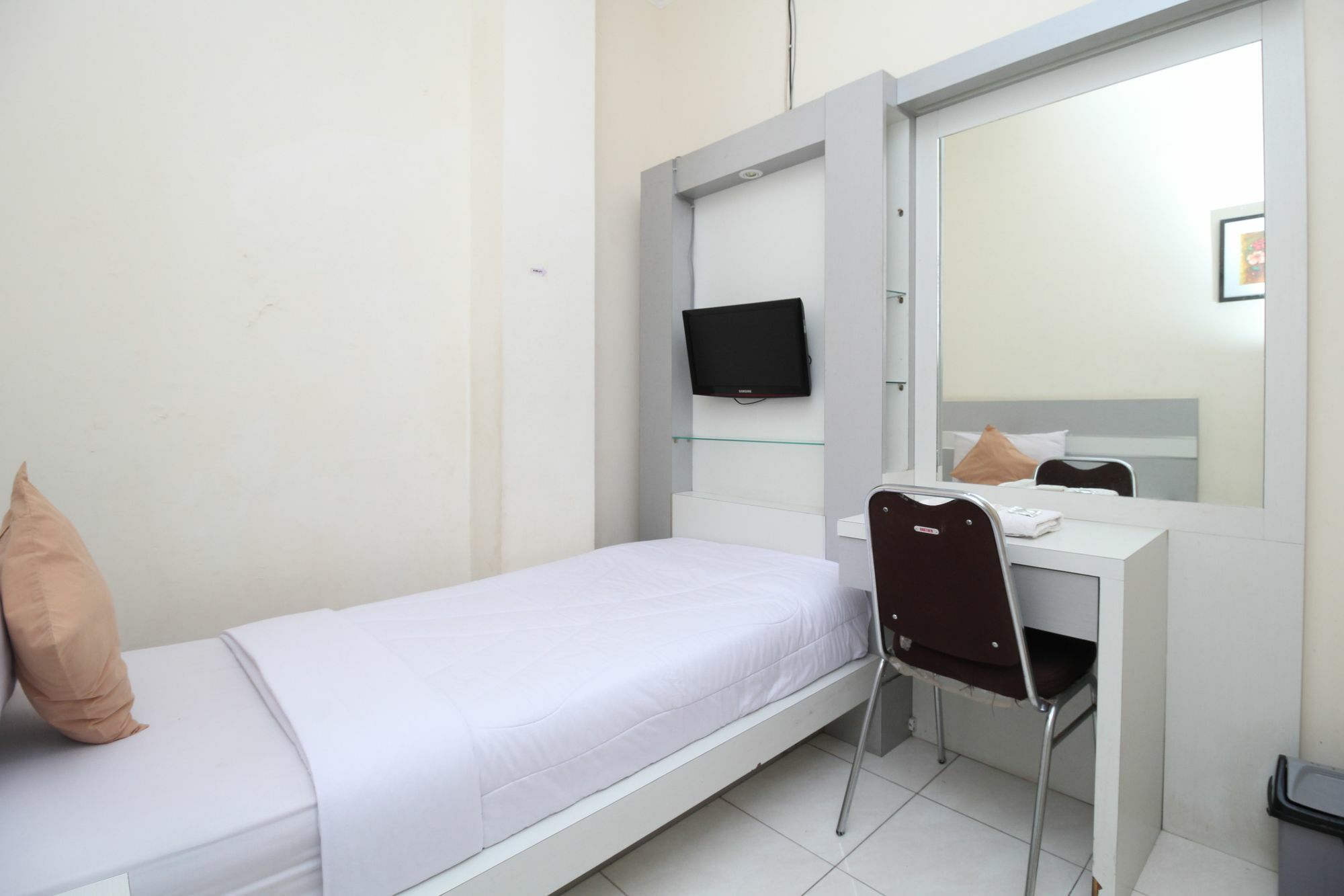 Myzone Homtel Hotel Semarang Exterior photo