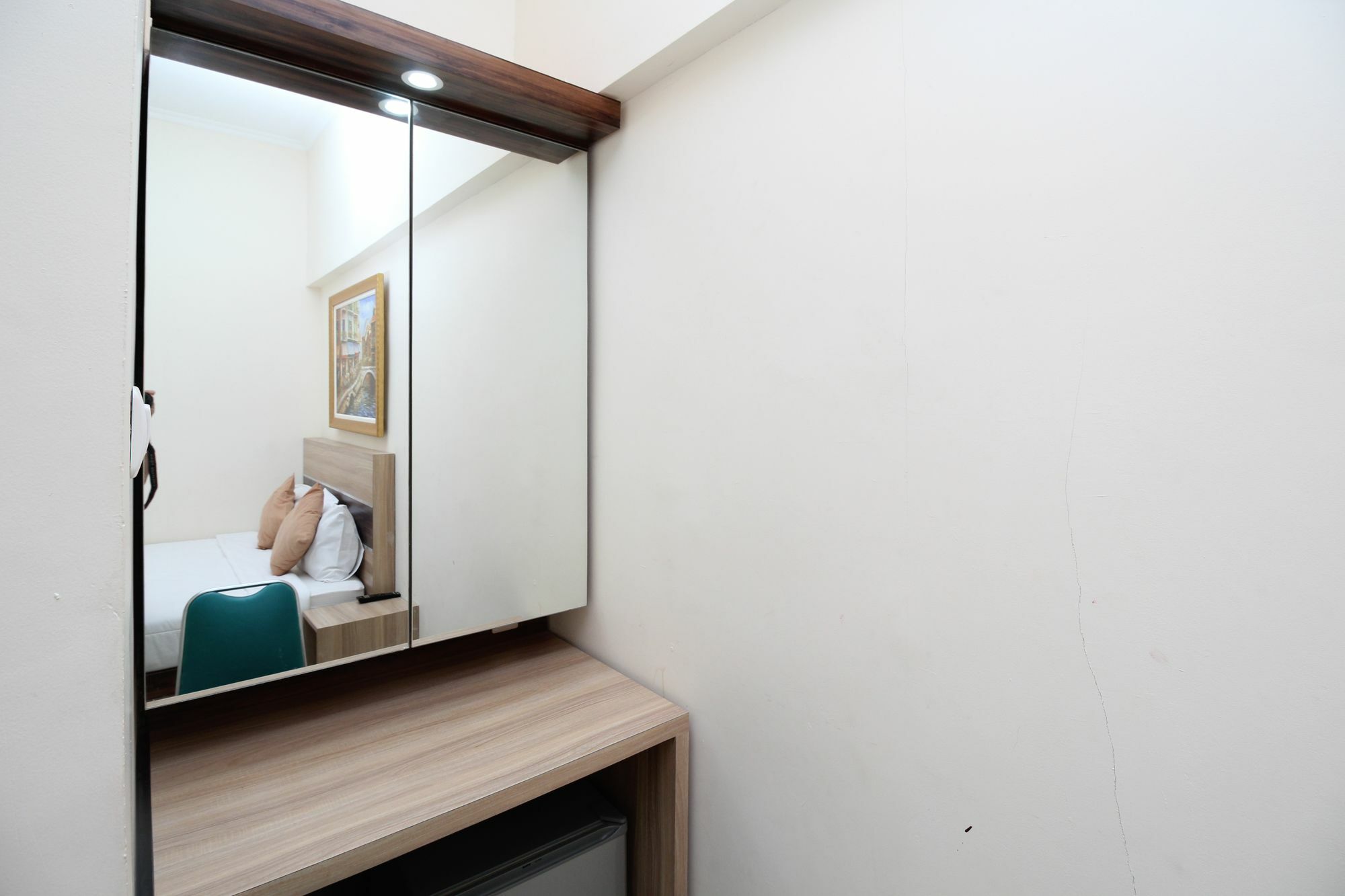 Myzone Homtel Hotel Semarang Exterior photo