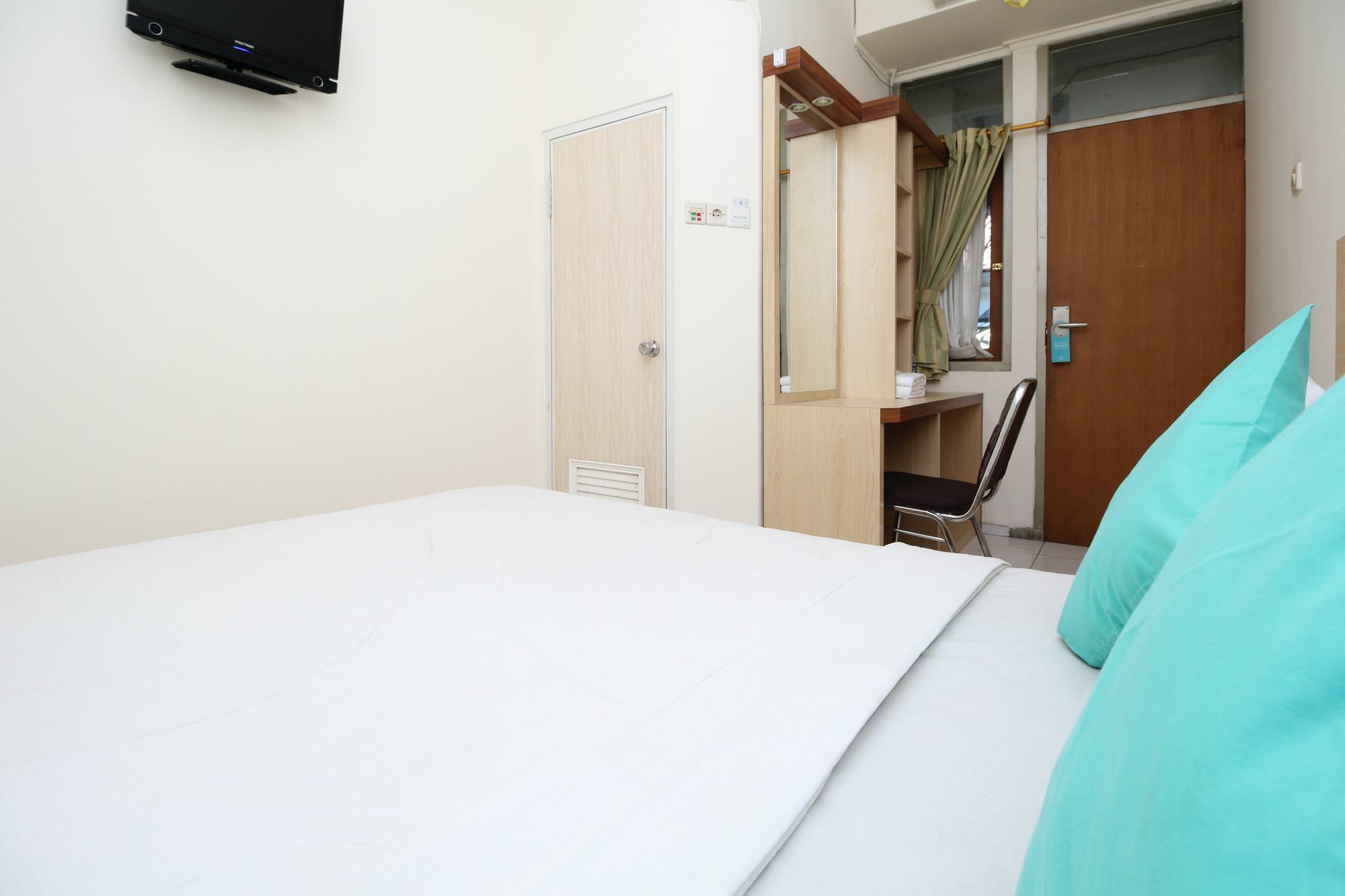 Myzone Homtel Hotel Semarang Exterior photo